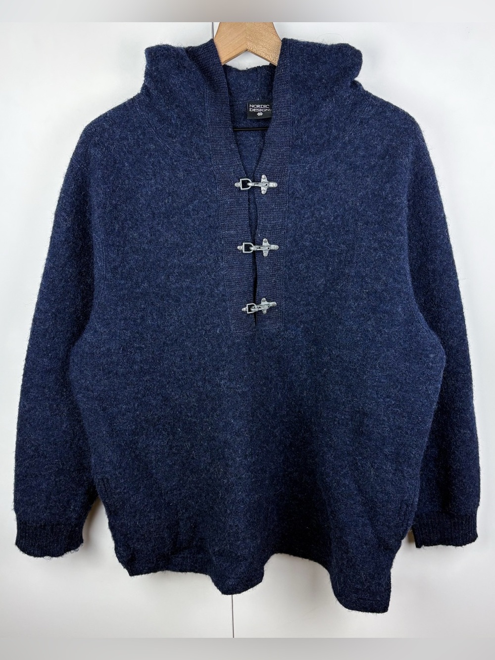 Nordic Design 100% Wool Hooded Metal Latch Buckle Hook Sweater Navy Blue Large